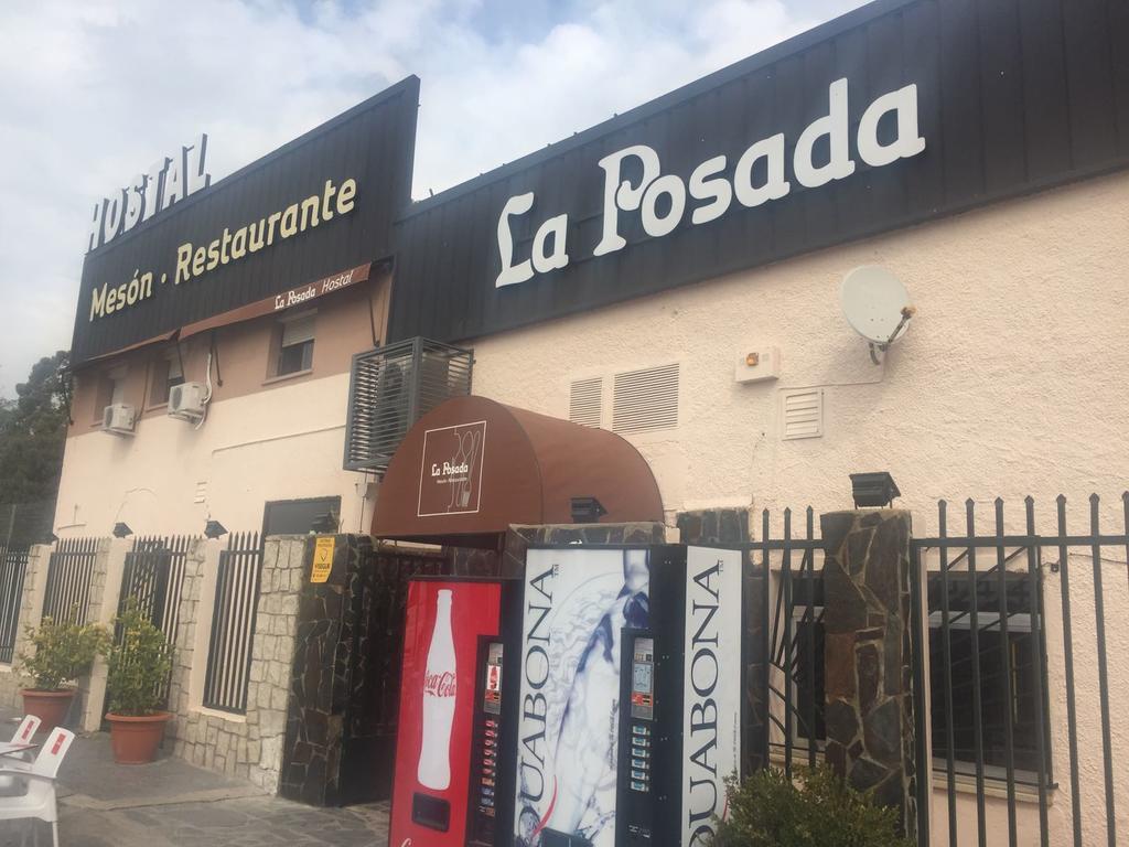 Meson Restaurante La Posada Hostal Calera y Chozas Exterior foto